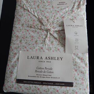 Laura Ashley Cotton floral Queen sheet set, New